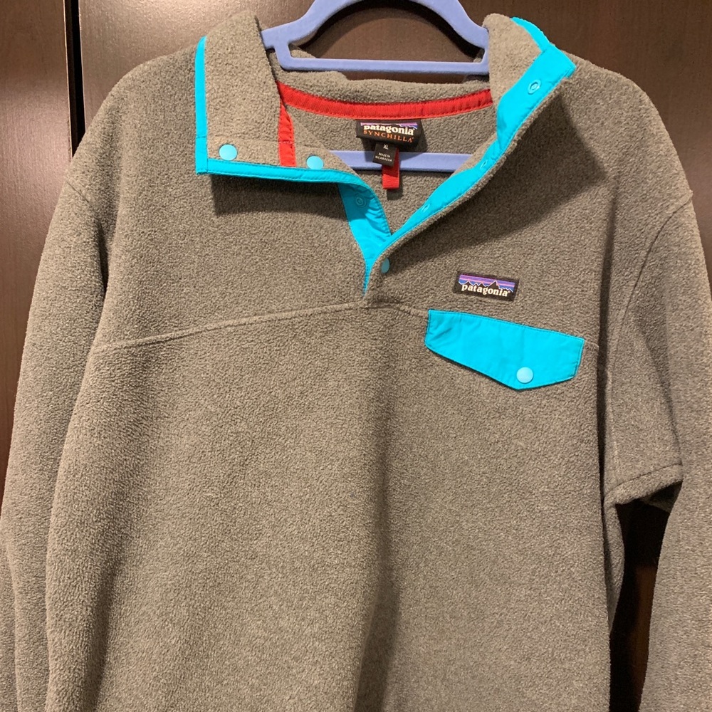 Patagonia quarter zip size XL